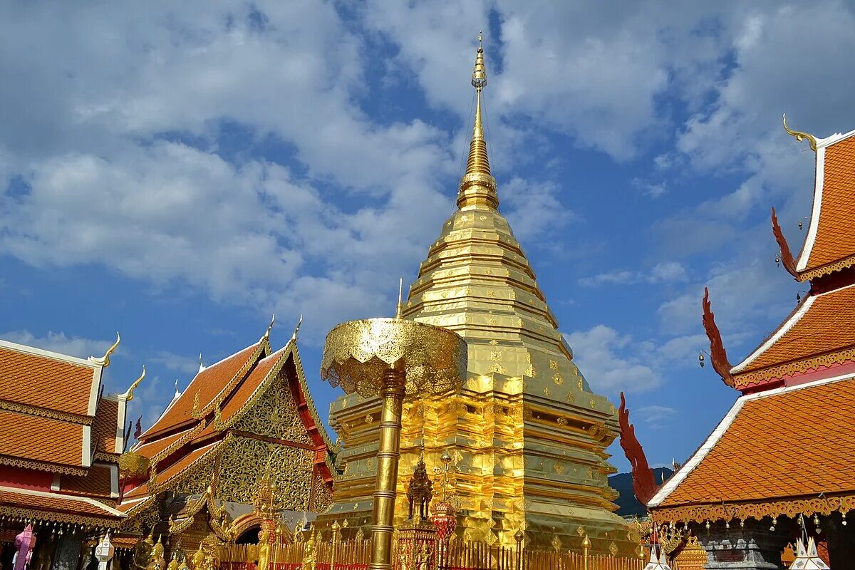 Храм ват Прахат дой Сутхеп, Таиланд. Ват Пхра Кео Бангкок. Храм ват Пхра Кео в Чианг рай. Чиангмай дой Сутеп.