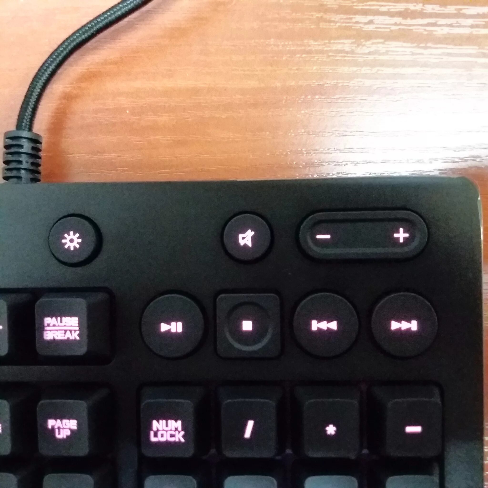 Logitech g213 prodigy. Клавиатура лоджитек g 213 prodigy. logitech g213 prodigy [920-008092]. logitech 213 клавиатура. игровая клавиатура logitech g g213 prodigy.