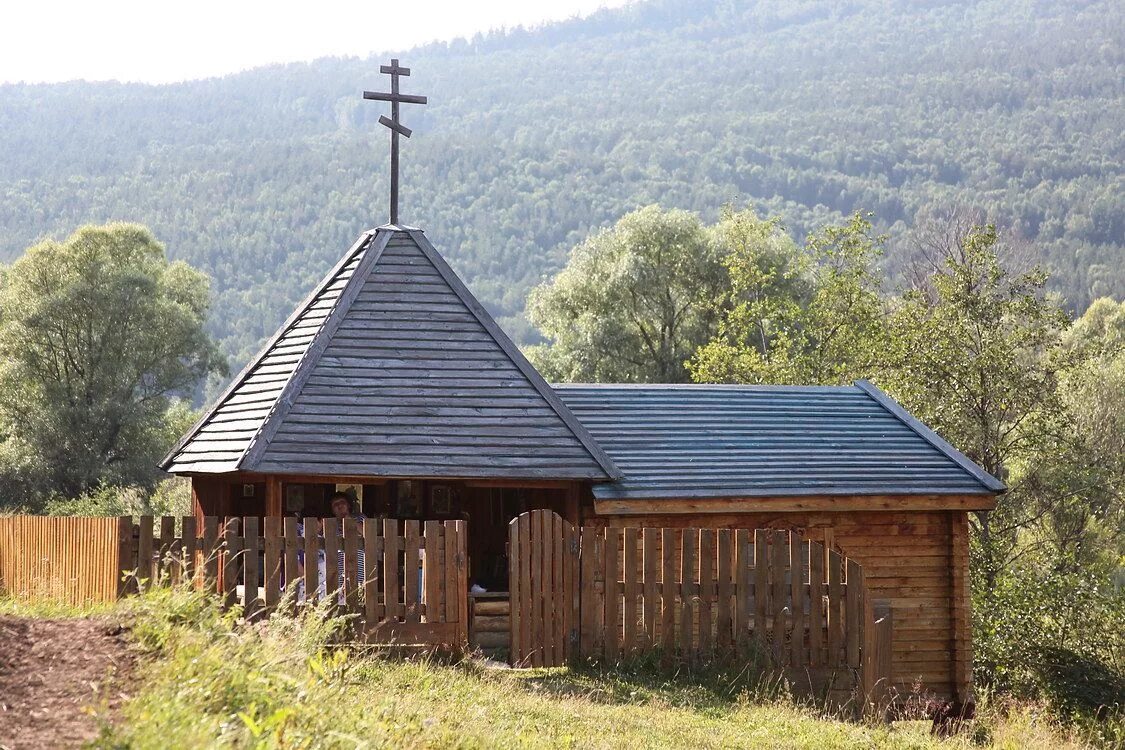 Родники башкирии. Село Узян Белорецкий район Родник Галкин колодец. Узян Белорецкий район. Святой источник Узян. Табынский Родник Башкирия.