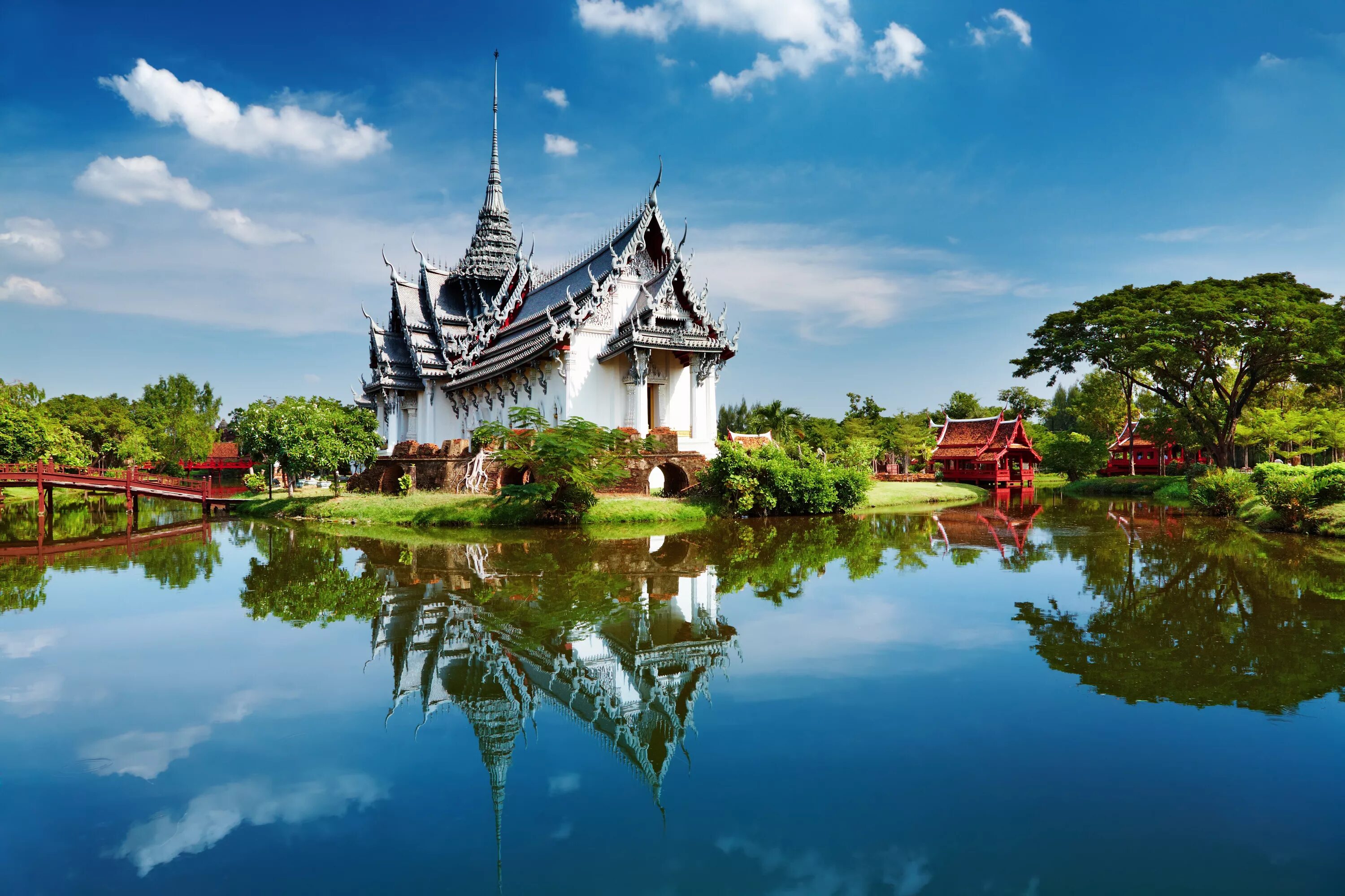 Дворец Санпхет Прасат. Храмы Тайланда. Провинция Чиангмай, Таиланд. Тайланд дворец. Бангкок в апреле