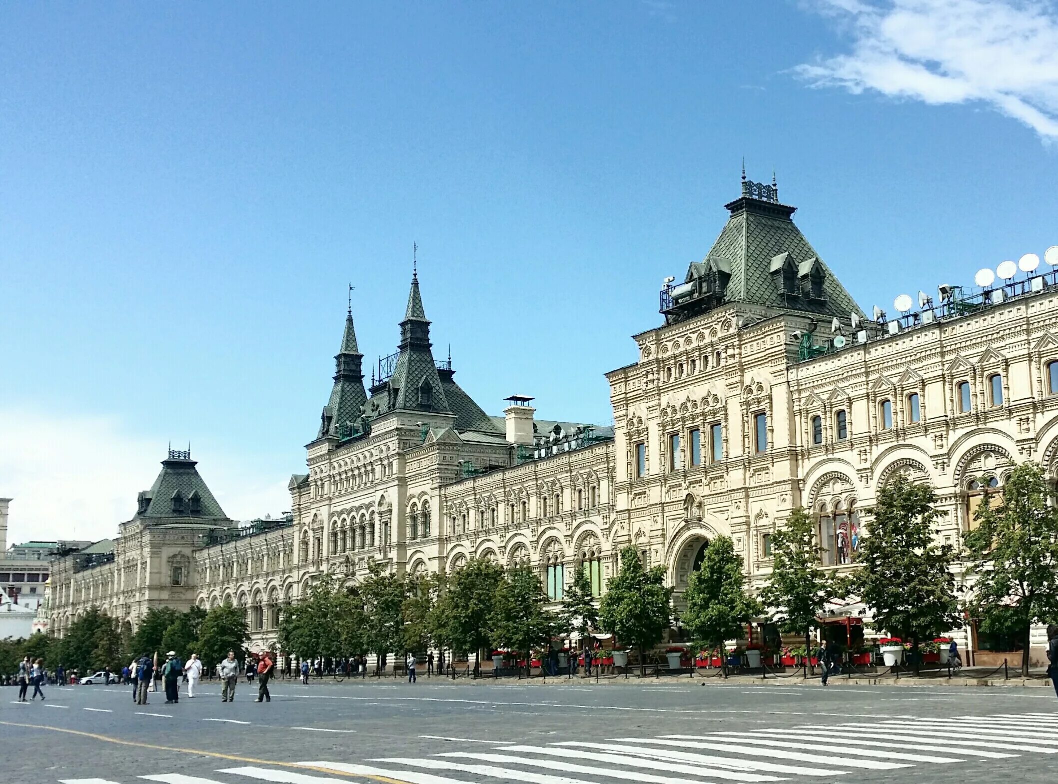 Верхние торговые ряды в москве автор. ГУМ на красной площади. Здание гума (Верхние торговые ряды). ГУМ Померанцев. ГУМ на красной площади в Москве площадь.