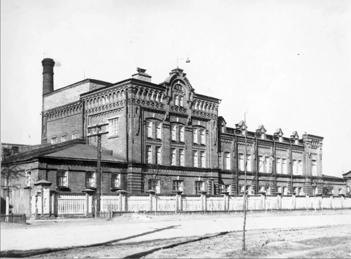 завод шампанских вин в очаково. винодельня покровская дубовка волгоград. покровский винный завод дубовка. винные склады волгоград царицын. покровская винодельня дубовка.