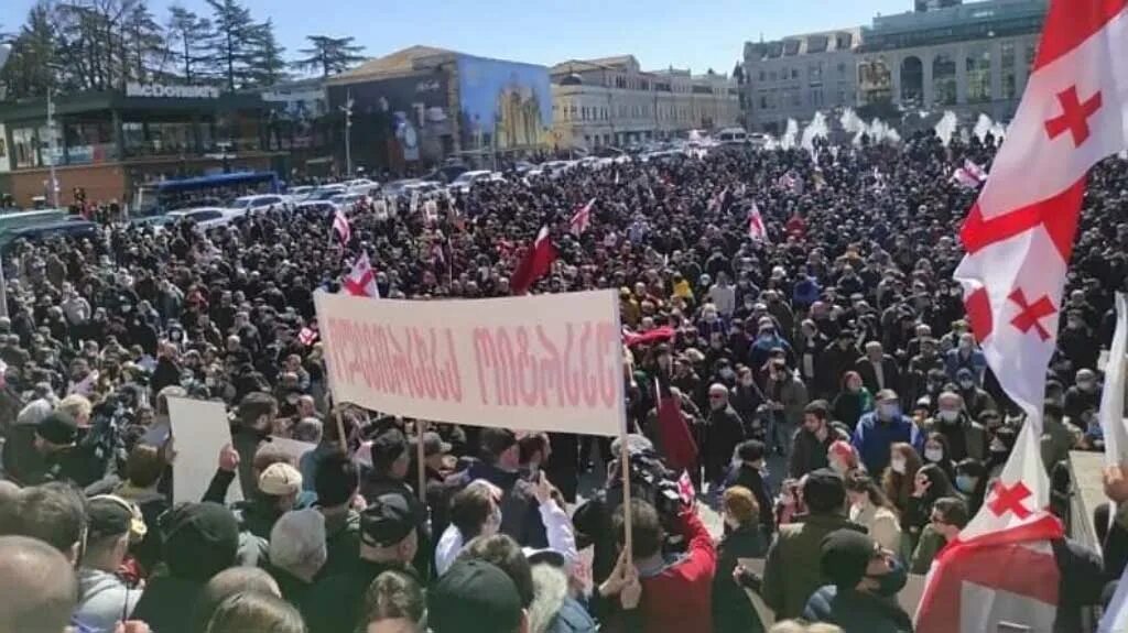 Митинг в Кутаиси. Грузия экология. Протесты Грузия март 23.