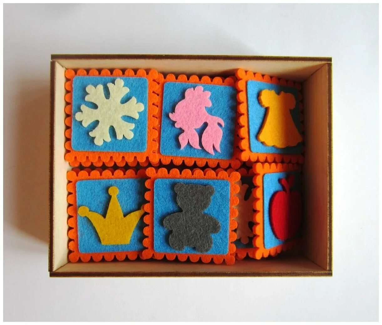 Мемо домики смайл декор. Деревянные мемо. Игра 3d мемори монстрики 02903. Игра мемо десятое королевство. Деревянные мемо.