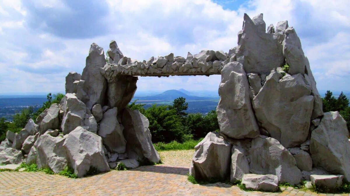 памятник природных ресурсов. геолого-геоморфологический памятник природы. народные памятники природы. памятники природы россии. памятники природы россии.