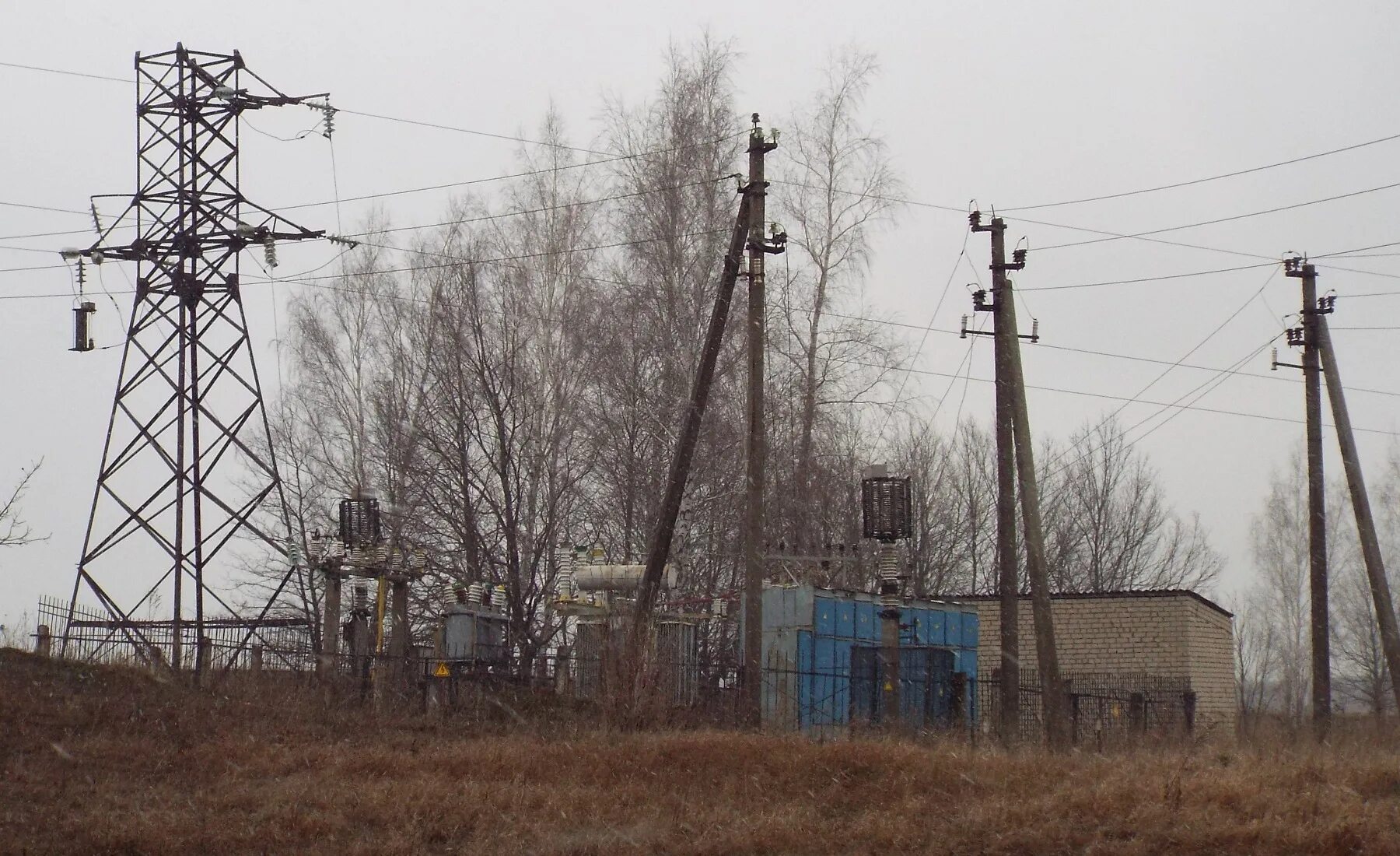 Воронеж подстанция. Подстанция 35/10 кв Омскэнерго. Трансформаторная подстанция 35/10 кв. Электроподстанции 35/10 кв Гадалей. ЛЭП Омск электрическая подстанция ПС Ильенко.