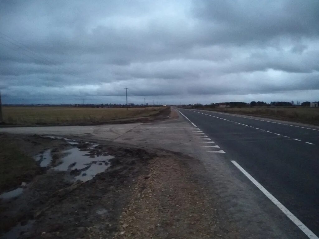 Санчурский тракт Марий Эл. Санчурск Йошкар-Ола. Санчурский мост. Колышки у обочины.