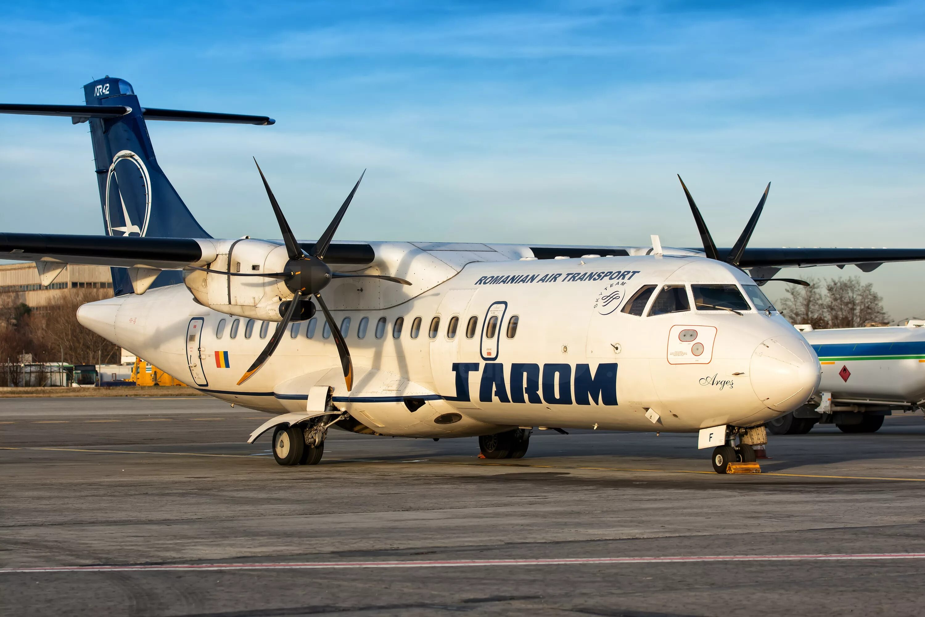 Атр 42. ATR 42-500. АТР-42-500 самолет. ATR 42 / ATR 72. ATR 42-500 ATR 42-500.