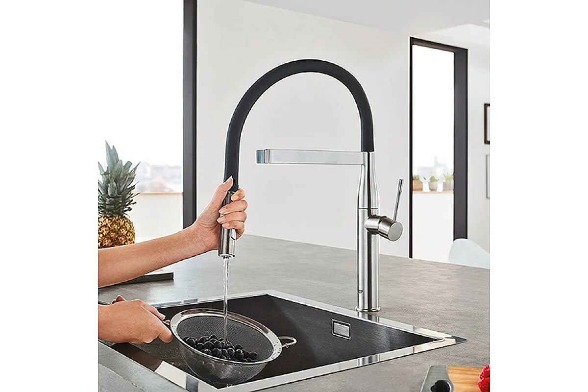 Сайт смесителей кухни. Смеситель для кухни Grohe Essence New. Смеситель Grohe Essence 30294000. 30294000 Grohe Essence для кухни. Grohe Essence кухонный смеситель.