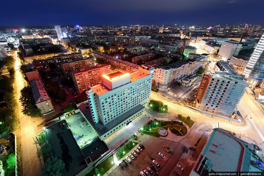 Новосибирск столица сибири. Azimut отель новосибирск. Новосибирск центр города. Октябрьская магистраль новосибирск. Новосибирск центр города.