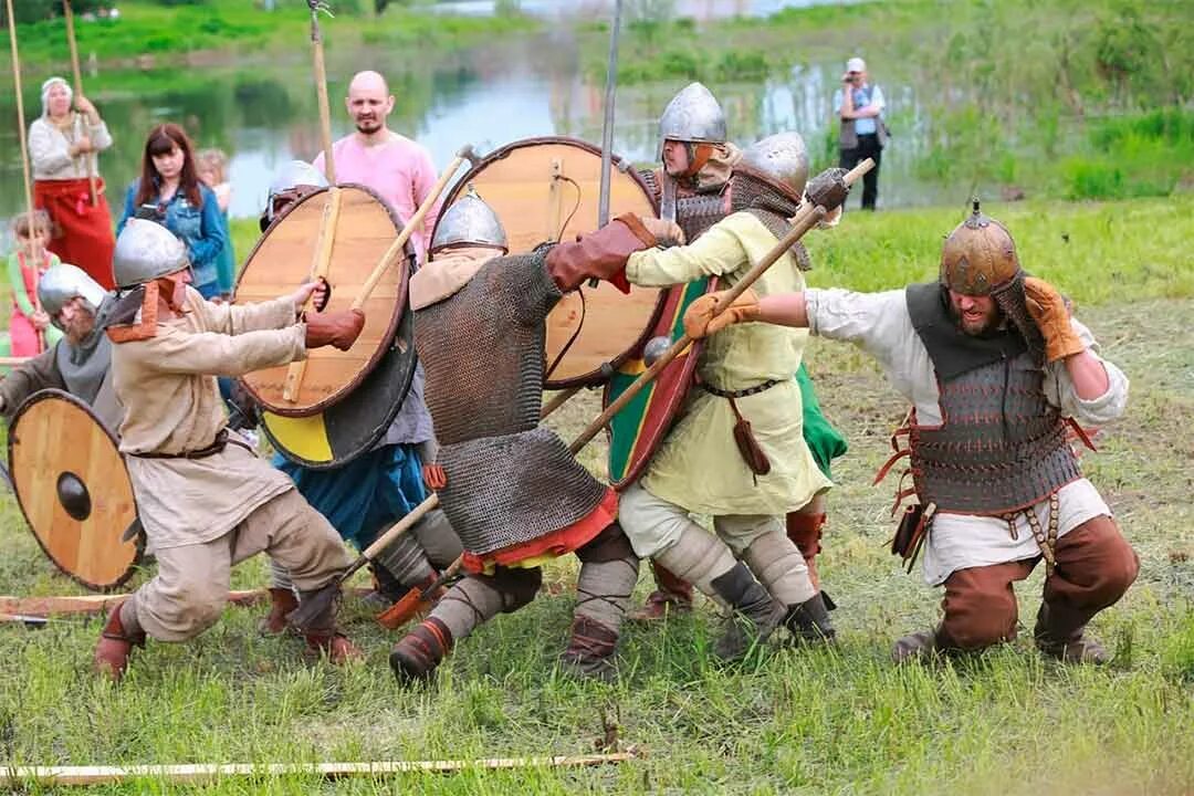 Клубы исторической реконструкции в москве. Соревнования по исторической реконструкции. Исторический клуб наследие. Исторический клуб наследие. Исторический клуб.
