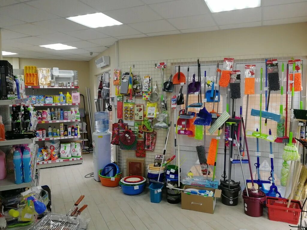 хозяйственный магазин вывеска. оптхозторг. промышленные товары. хоз магазин. хозтовары посуда.