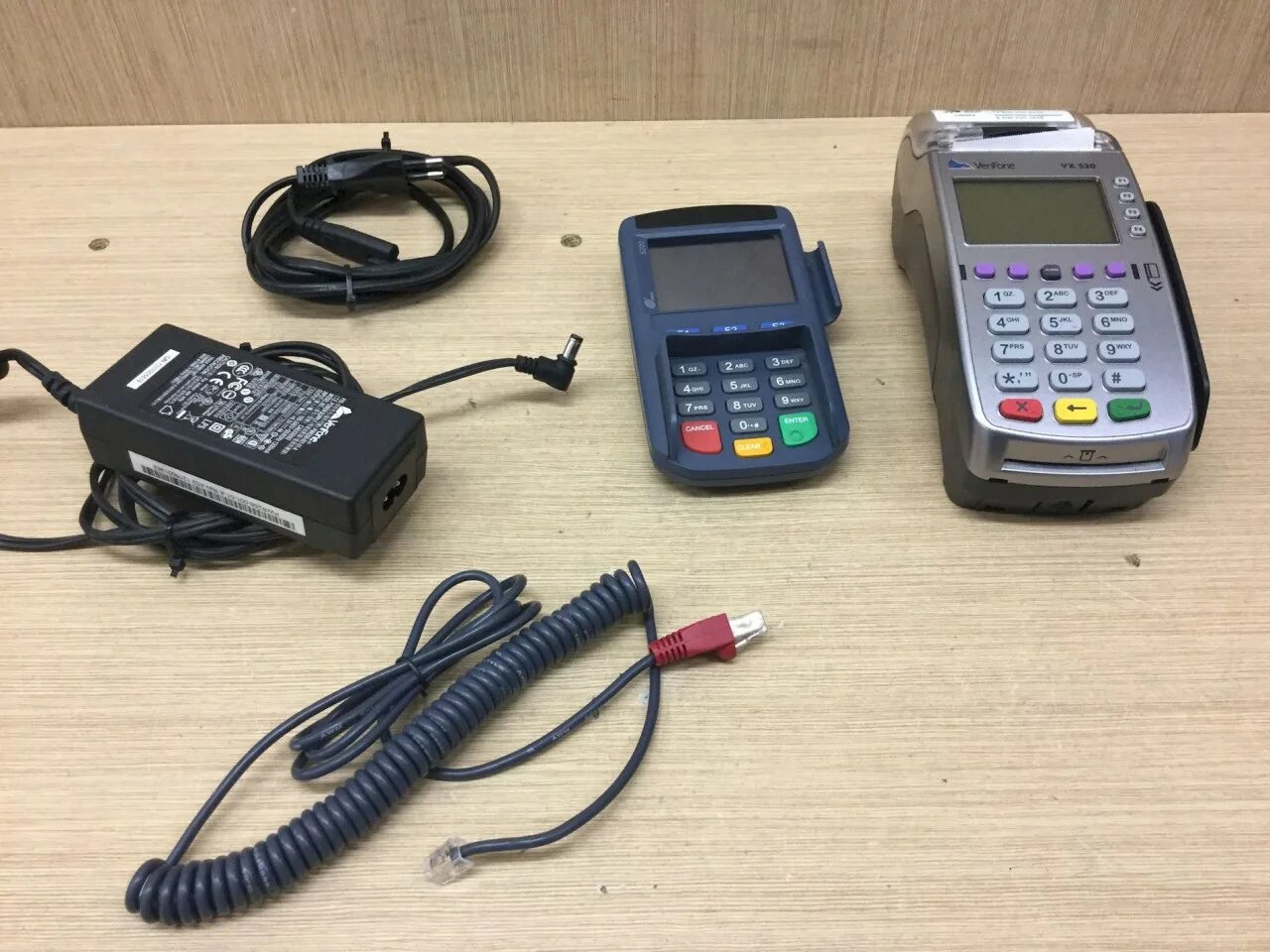 Verifone vx520. Verifone 520 терминал. POS-терминал Verifone vx520. Терминал Verifone vx520. S300 терминал