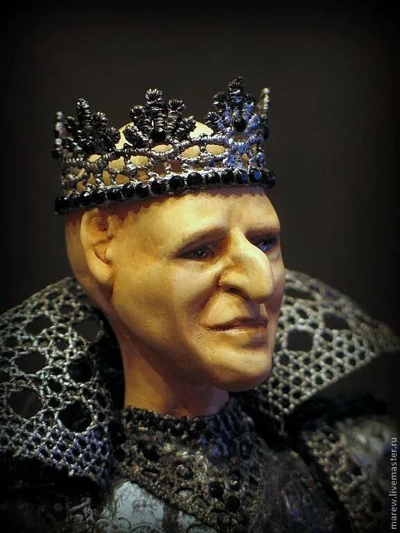 Как сделать корону кощея своими руками. Корона кощея бессмертного. Как сделать корону кощея своими руками. Новогодний костюм кощея батик. Как сделать корону кощея своими руками.