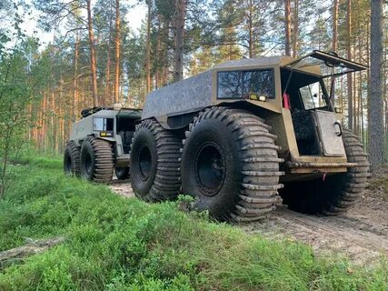 Бортоповоротный вездеход