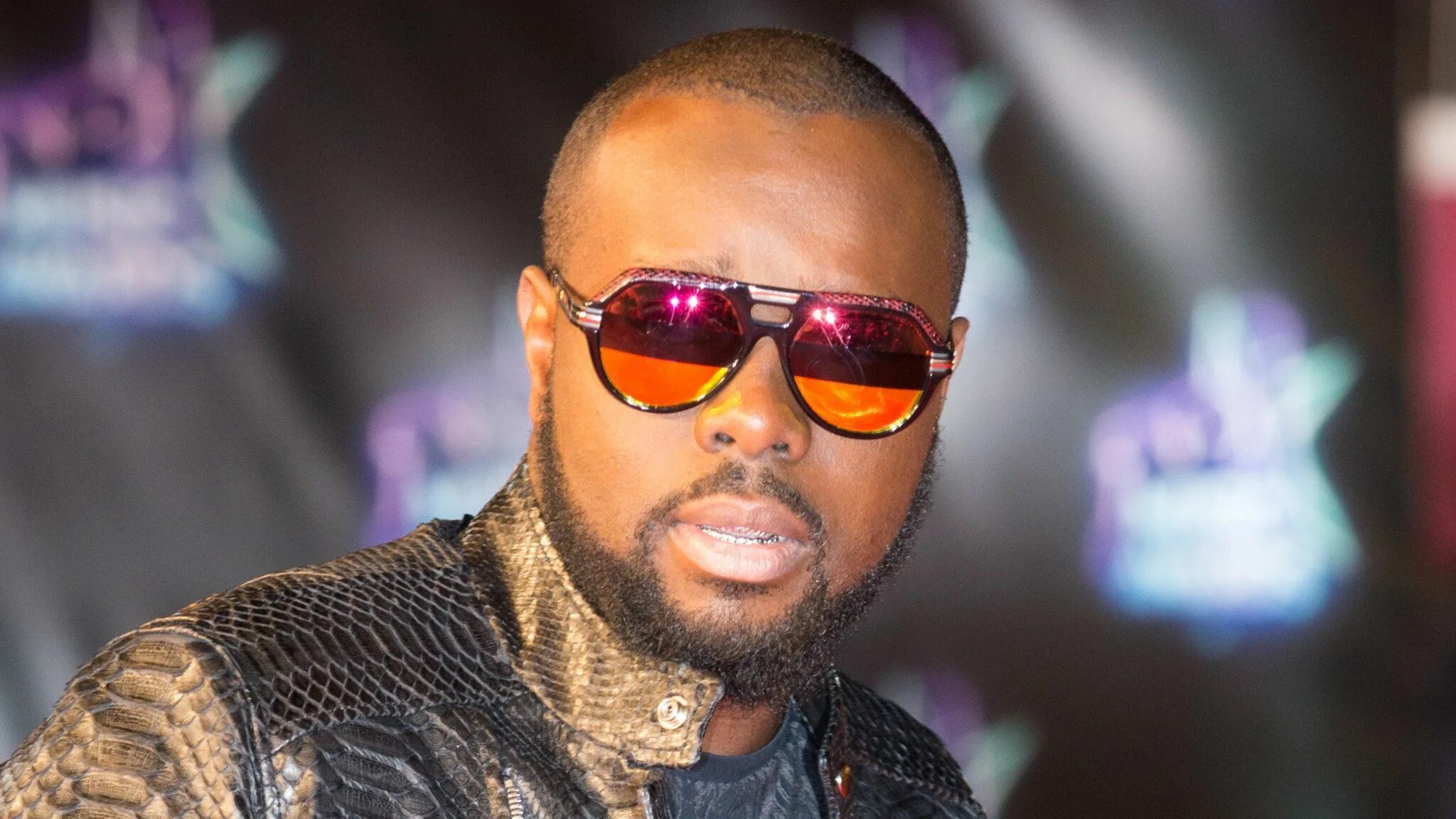 Gims певец. Gims. maitre gims фото. maitre gims без очков.
