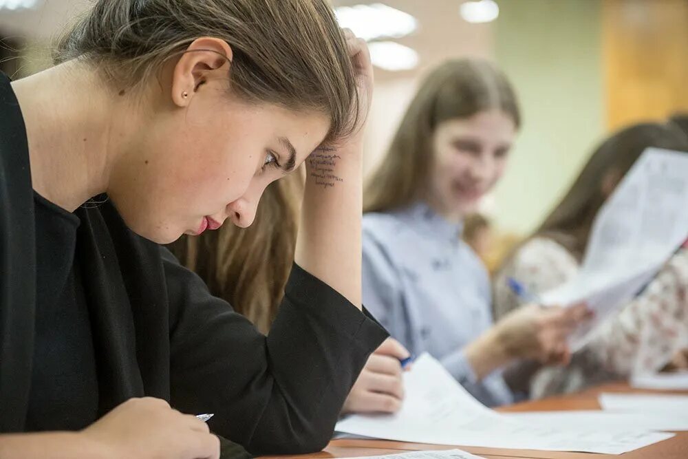 Прием документов вузы 2023. Высшее образование. Университет студенты. Посоветуйте вуз. Посоветуйте вуз.