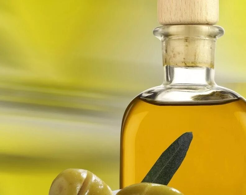 Оливковое масло. Масло оливы косметическое. Оливковое масло для волос. Оливковое масло и грейпфрут. Запах оливкового масла