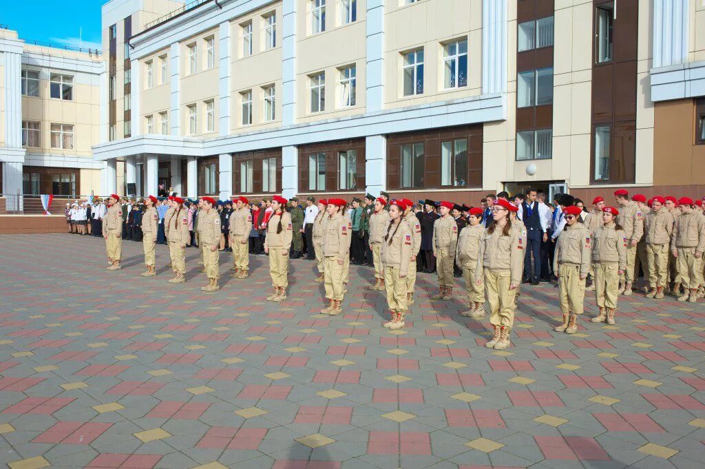 Школа 100 адлер. Школа 100 адлер. Сош 100 адлер. Школа 100 адлер. Школа номер 100 адлер.