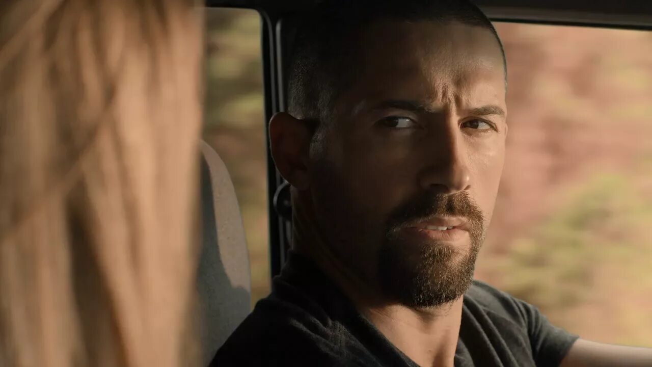 Close range. Скотт эдкинс близкое расстояние. ближайший фильм 2015. close range film 2015. близкое расстояние (2015).