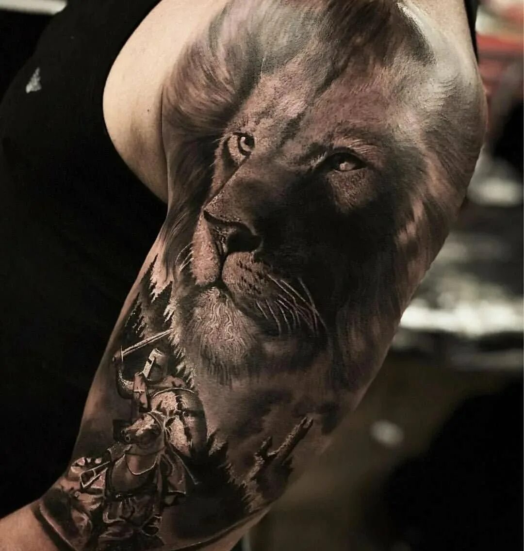 Тату на левое плечо. Тату на плече. Тату лев на плече для мужчин. Тату лев на плече. Тату лев.