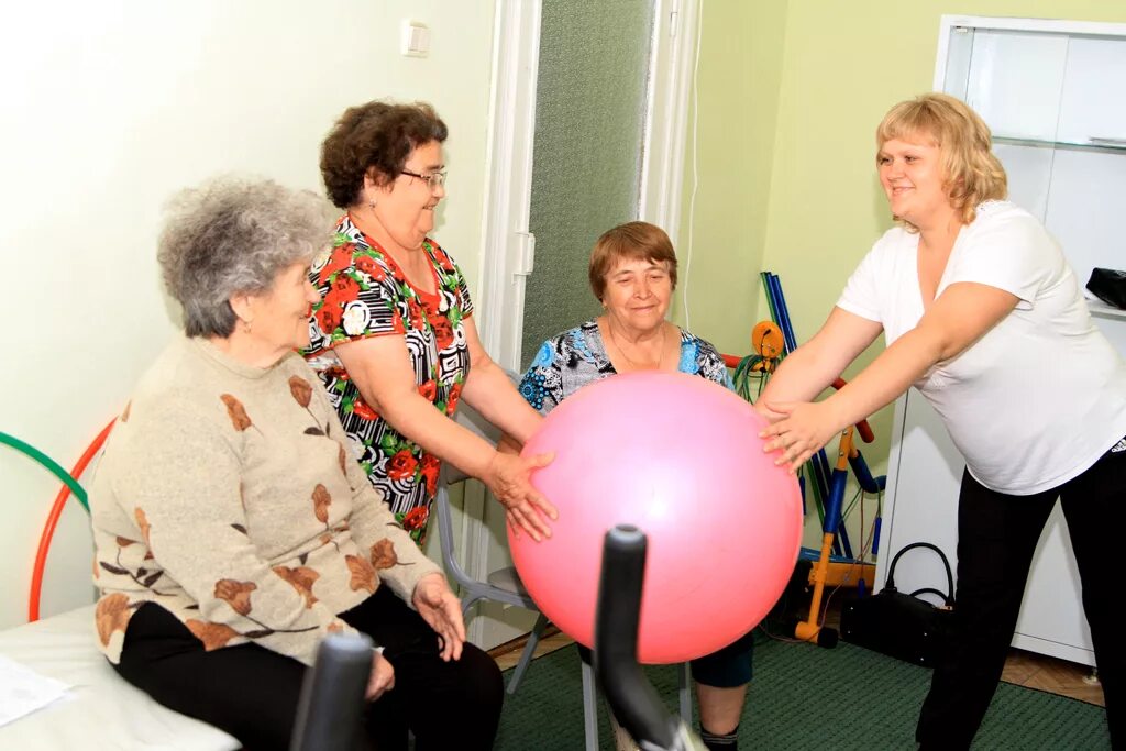 лосиный остров пансионат для пожилых. новокузнецк таргайский пансионат для престарелых. спортивное мероприятие для пожилых. смешные конкурсы для пожилых. рукоделие для пожилых.