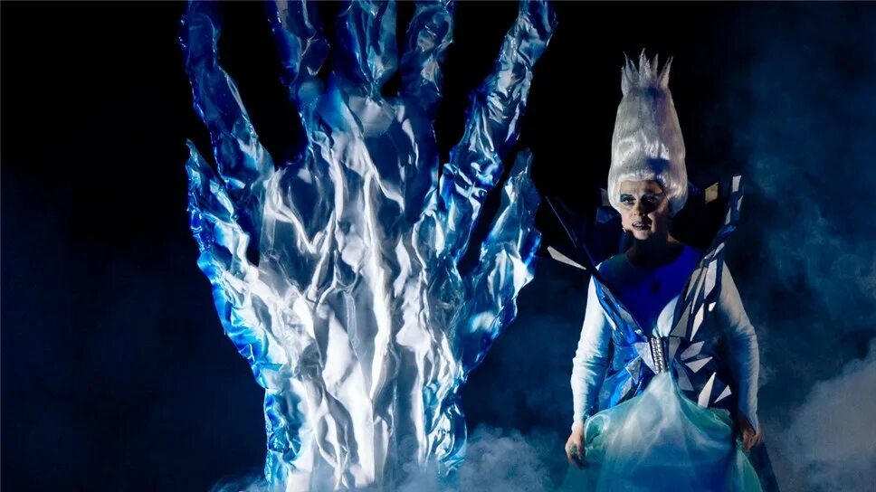 тюз им брянцева снежная королева. тюз театр юного зрителя омск. спектакль снежная королева тюз красноярск. снежная королева тюз спб. спектакль снежная королева тюз.