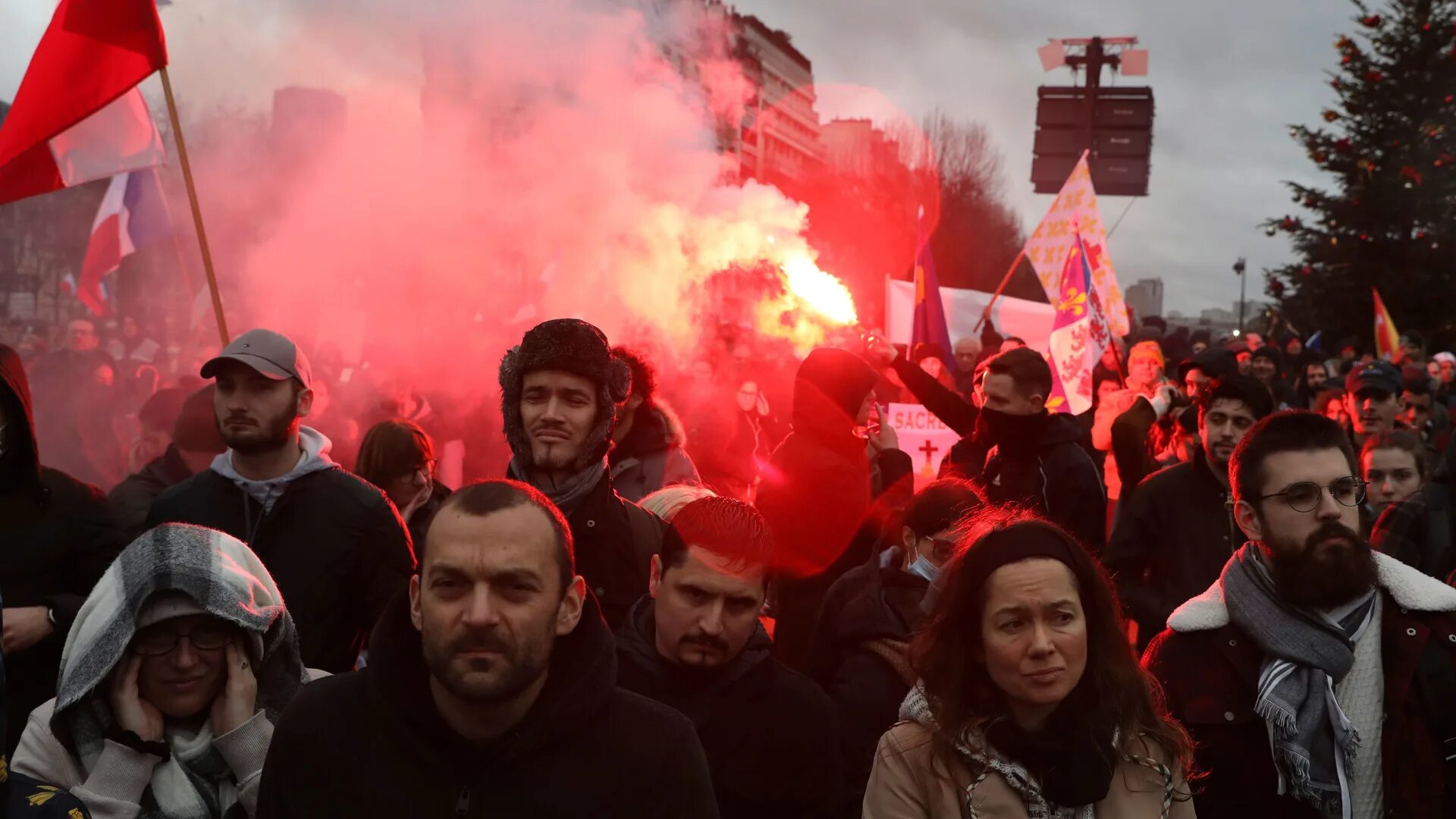 Протесты во Франции 2022. Митинги во Франции 2022. Митинги в Париже 2022. Уличный митинг