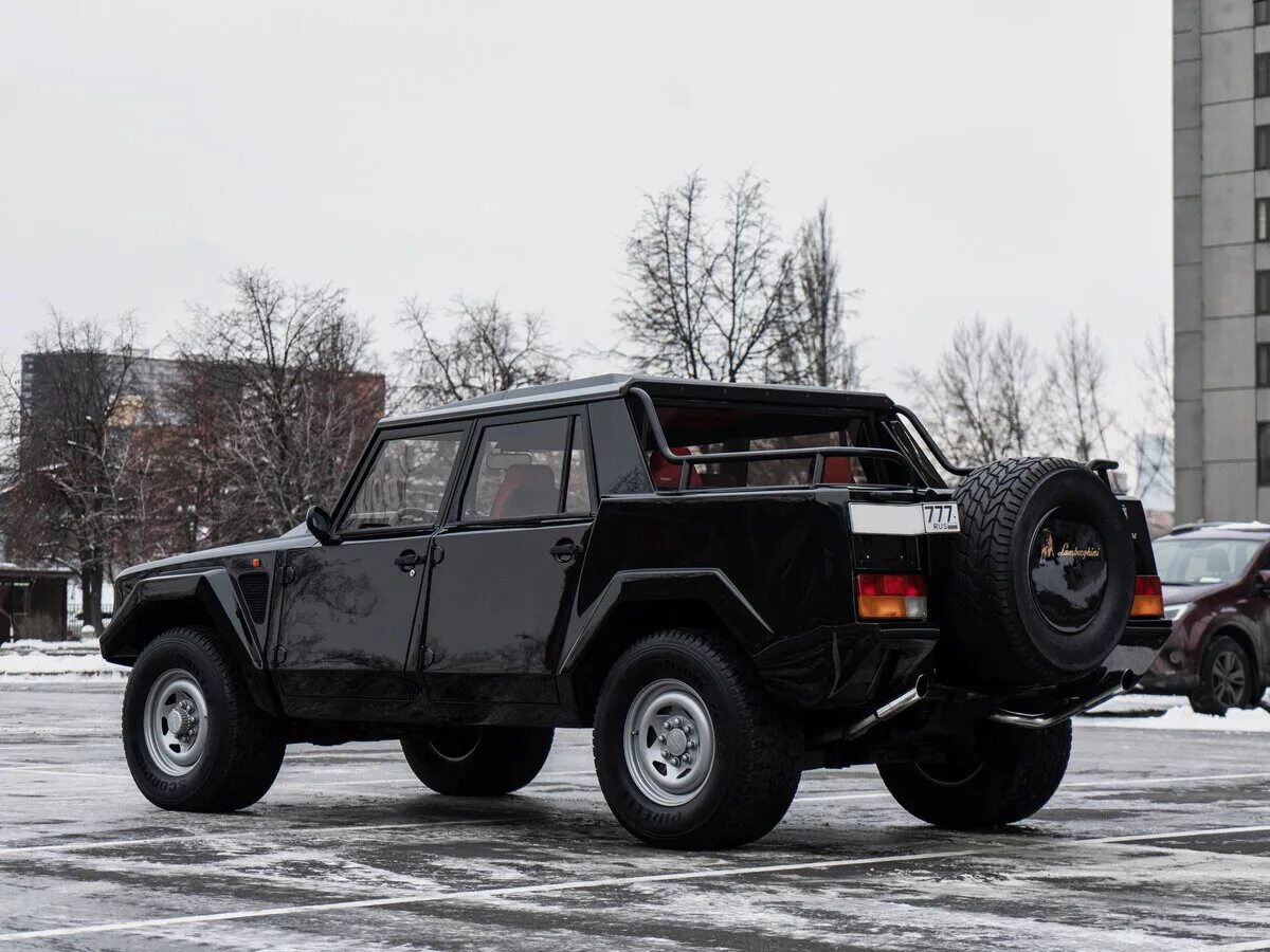 Lamborghini lm002 сзади. Lamborghini lm002 саши белого. Lamborghini внедорожник lm002 бригада. Lamborghini lm002. Lamborghini lm002 бригада.