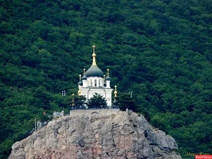 Церковь на горе