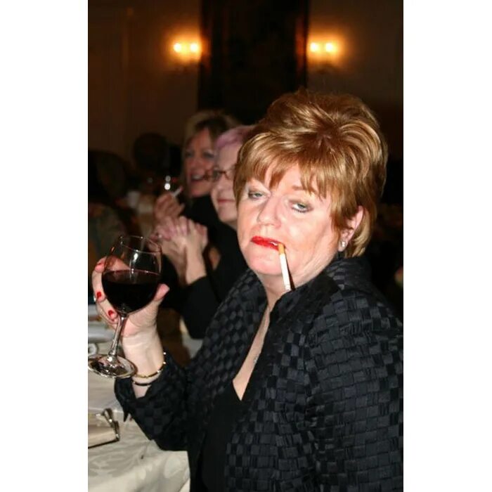 Фразы с бодуна. Шуточные плакаты. Карикатура с бодуна. Прет с большого бодуна. Мужик проснулся с бодуна.