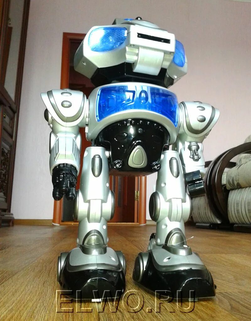 Интерактивный робот электрон. Игрушка робот интерактивный говорящий робот электрон. Робот говорящий на русском. Зарядка для робота электрон.