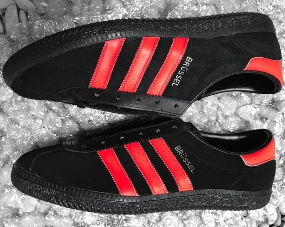 Адидас Брюссель. Тапочки адидас Самба. Adidas Brussel 1988. Skinhead adidas Samba.