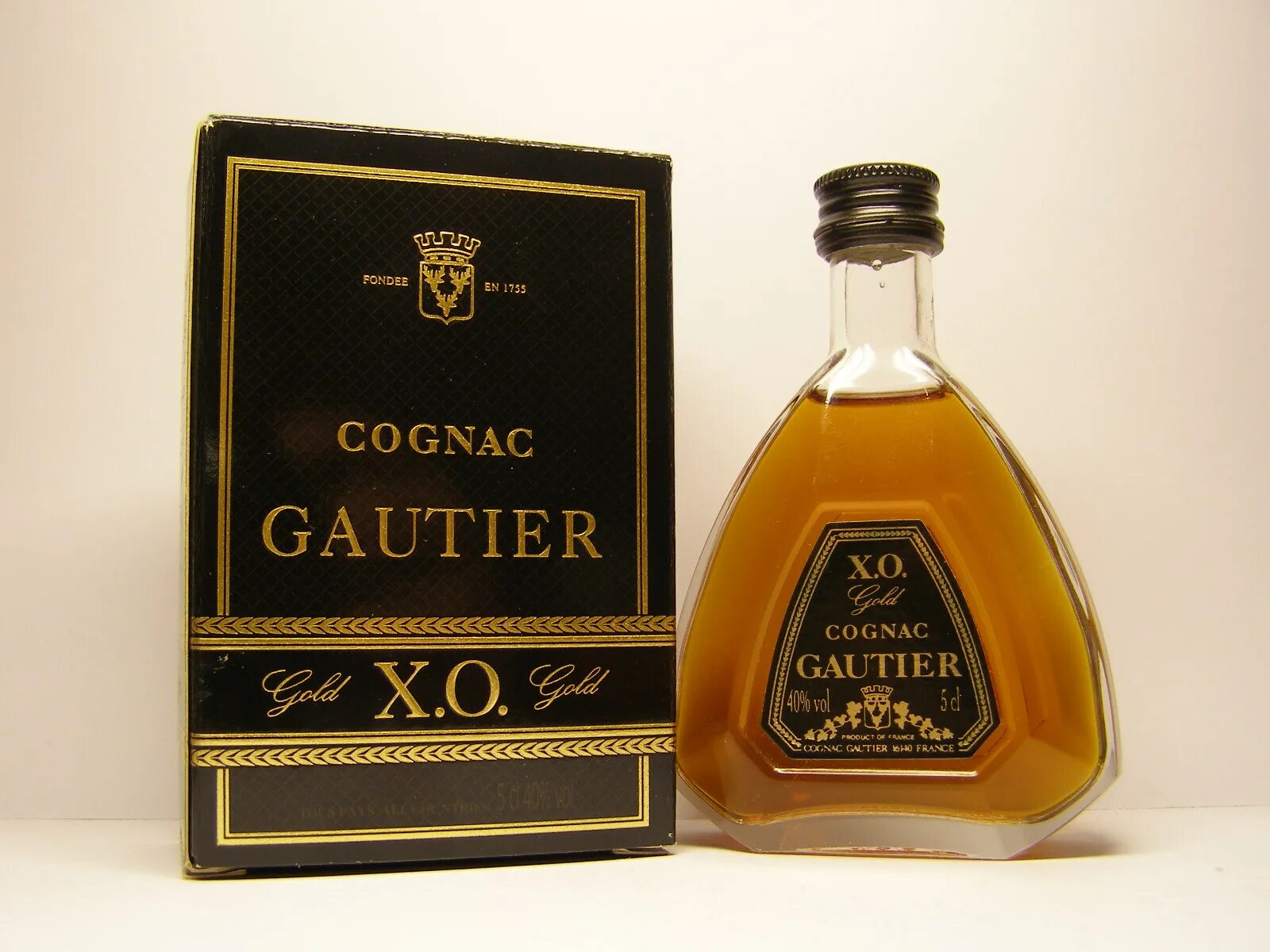 Gautier cognac. Коньяк Maison Gautier XO. Коньяк Когнак Голд. Порт Петровский коньяк 1969. Коньяк Cognac 1755 Extra Maison Gautier.