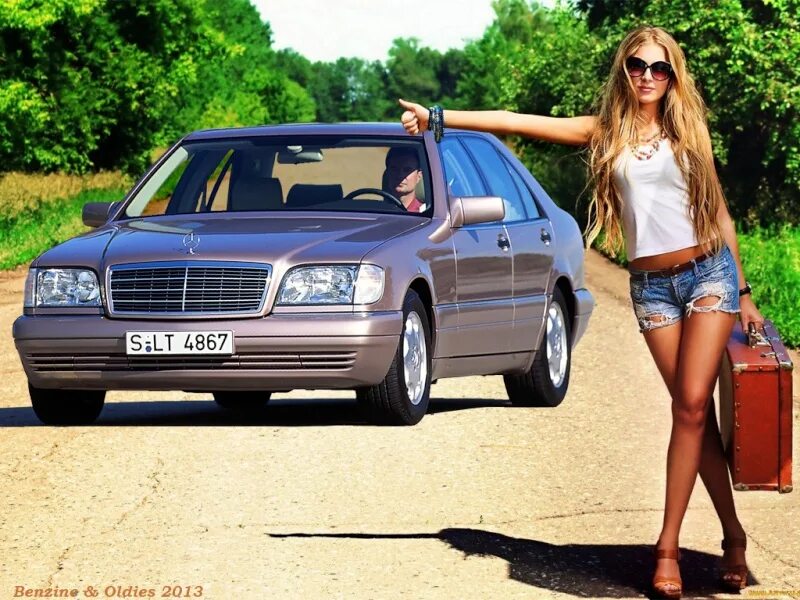 Эросессия двух девушек. Обычная девушка. Подруги обнимаются. Милашка 14. Объятия подруг.