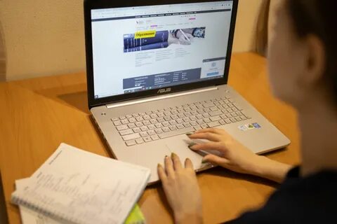 Отменили дистанционное обучение в вузах
