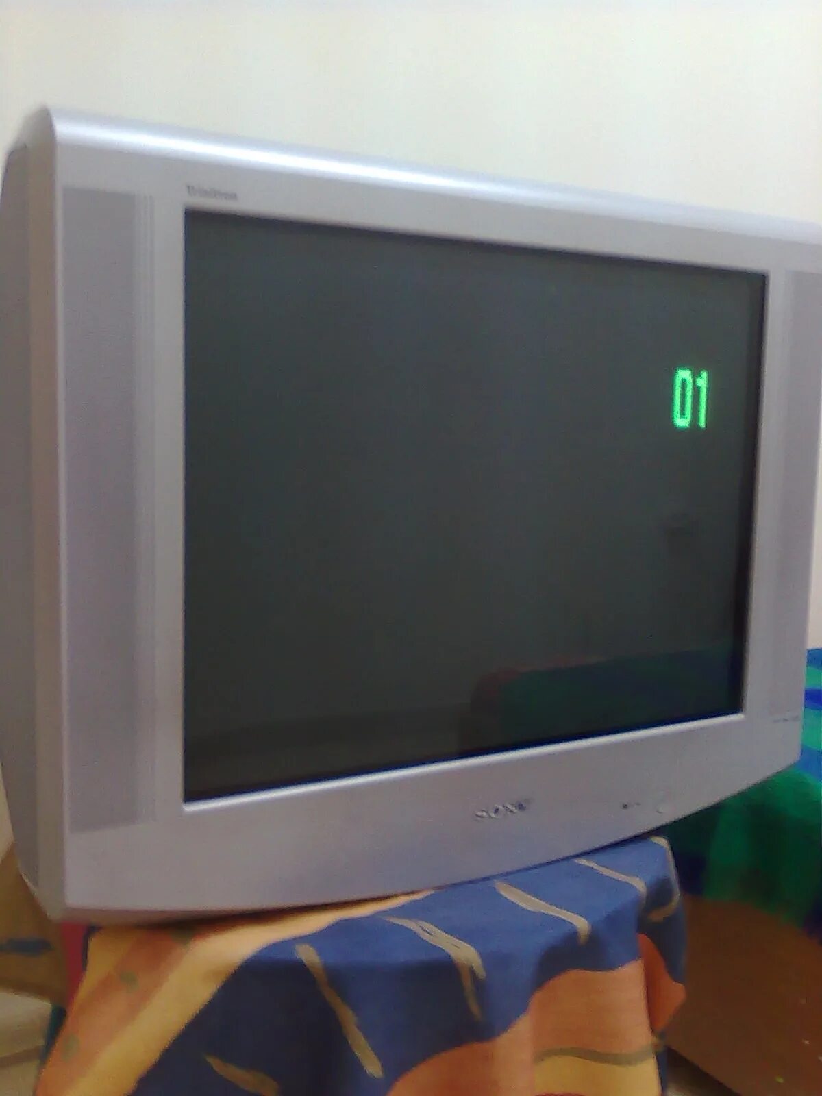 Sony trinitron 1990. Телевизор сони тринитрон 72. Телевизор сони старые модели. Телевизор сони старые модели. Телевизор сони кв 2154.