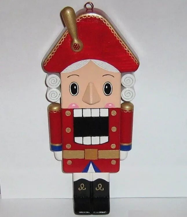 щелкунчик поделки из дерева. щелкунчик. франк рассел гэли щелкунчик. щелкунчик большой театр трепак. щелкунчик поделка.