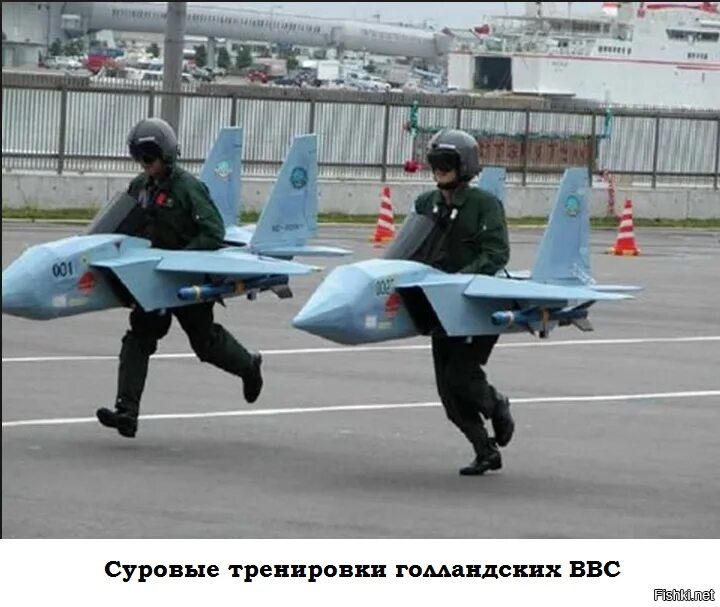 Ввс латвии. Украинская авиация мем. военный парад в латвии. ввс украины мем. шутки про ввс.