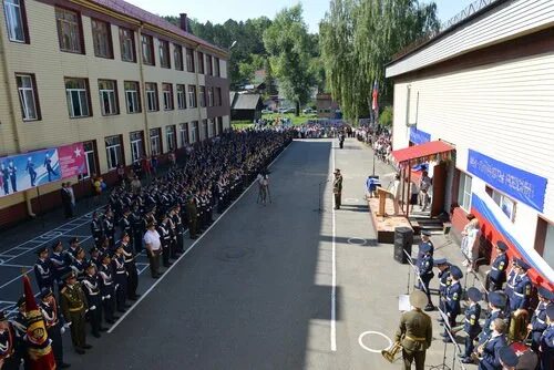 4 школа горно алтайск. Кадетская школа 4 Горно-Алтайск. Школа номер 4 кадетская в Горно Алтайске. Кадетская школа номер4 город Горно Алтайск. Кадеты Горно Алтайска 4 школы.