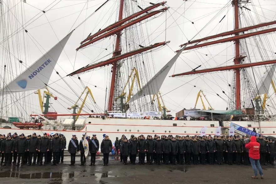 Крузенштерна 6 3. Адмирала крузенштерна краснодар. крузенштерн корабль калининград. крузенштерн в калининграде. крузенштерн в калининграде 2025.