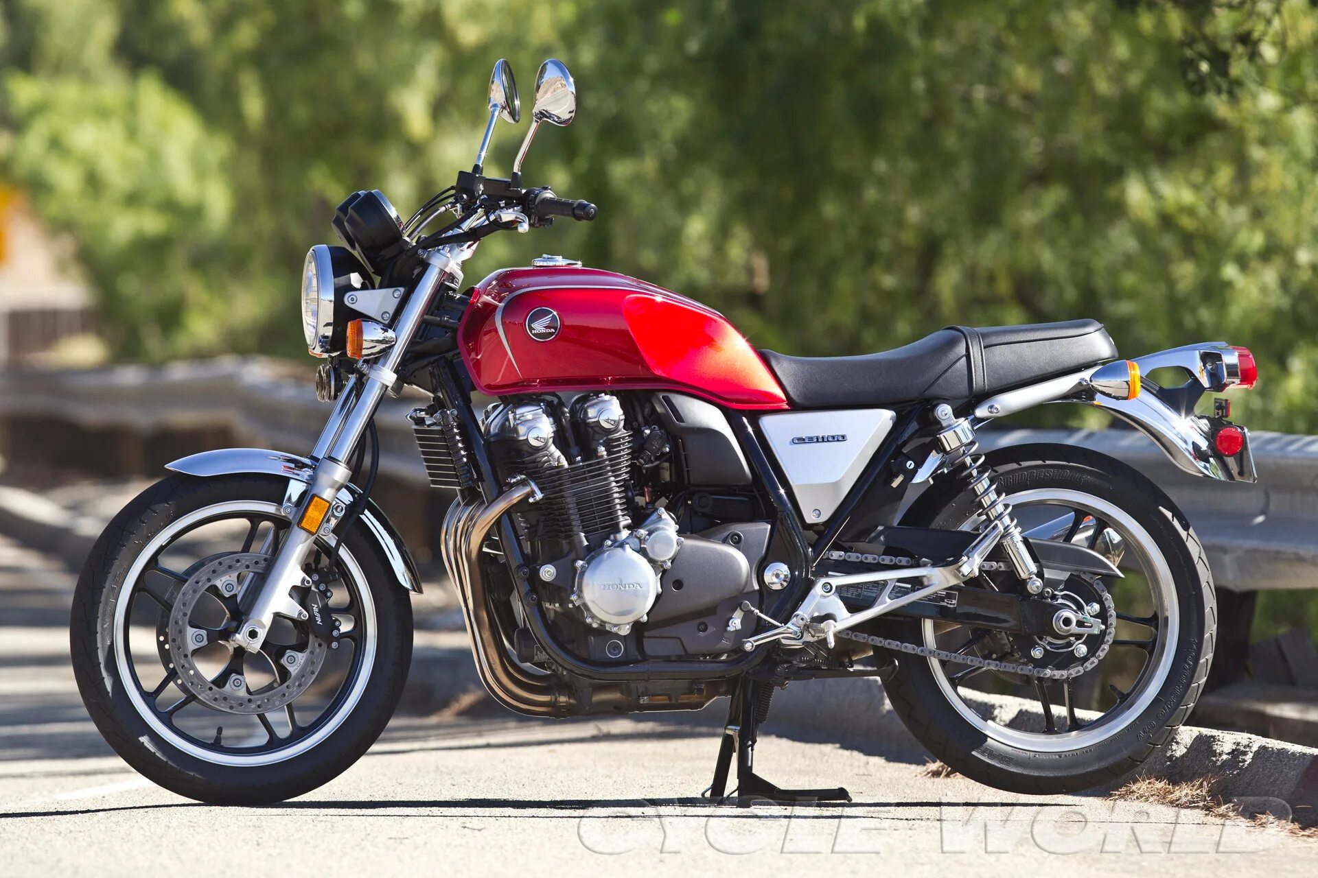 Дорожные honda. Honda cb1100 2013. Honda cb1100 Classic. Honda cb1100 Deluxe. Дорожный мотоцикл Хонда 1100.