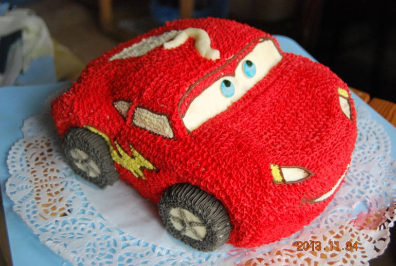 Tort "машинка маквин". торты машинки без мастики. торт машина для мальчика. торт в виде машинки без мастики. торты машинки без мастики.