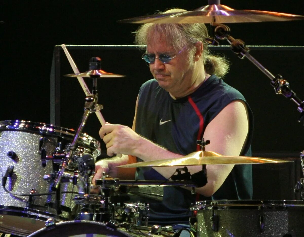 Йен пейс. Йан пейс. Йен пейс. Йен пейс. Ian paice deep purple.