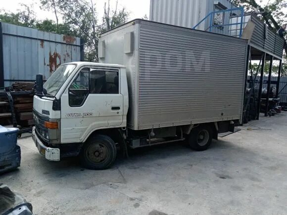 Митсубиси кантер 2000 будка. Будка промтоварная isuzu 8981529621. Митсубиси кантер будка. Будка японский грузовик. Мицубиси фусо файтер рефрижератор.