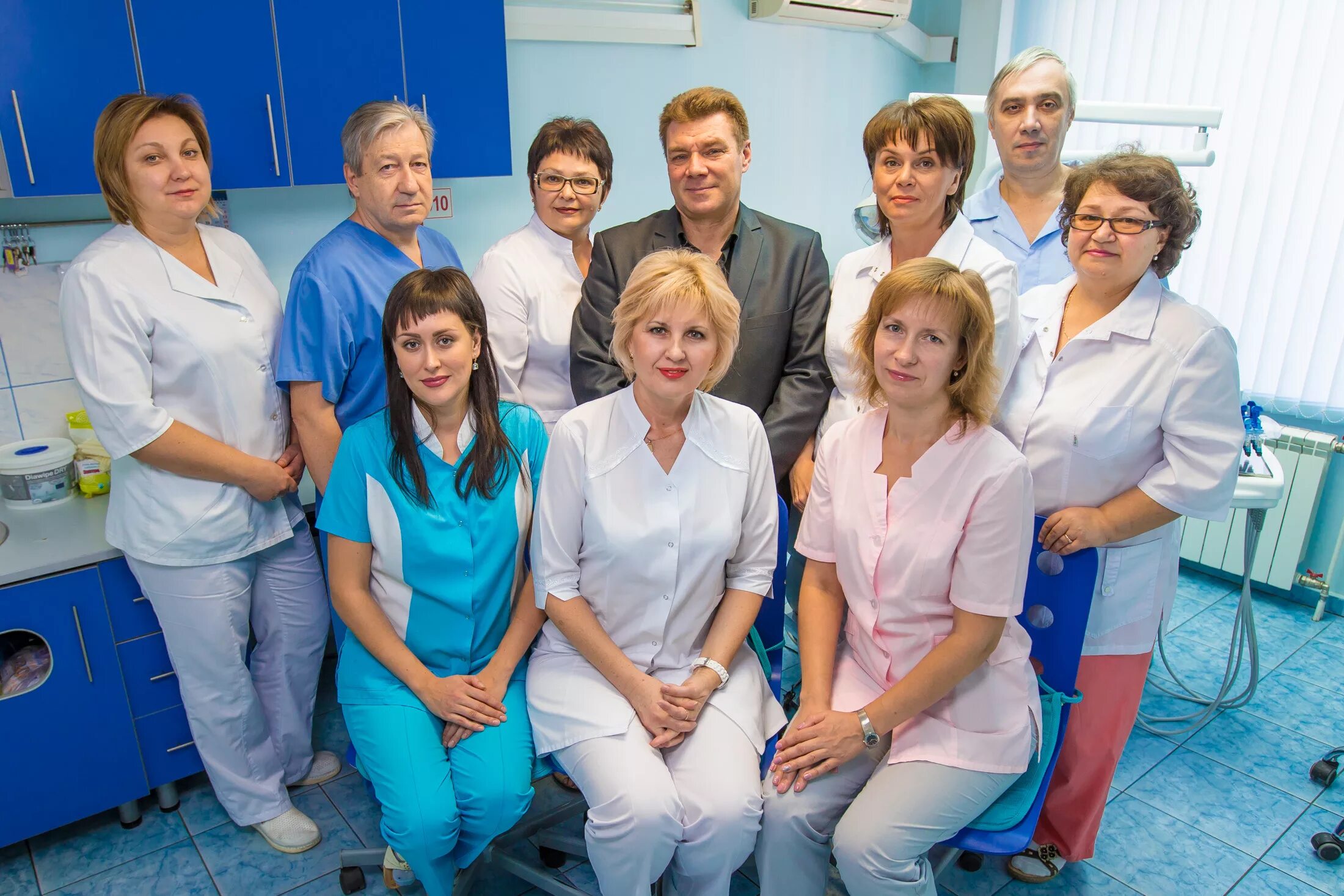 городская стоматология тюмень. маэстро стоматология саратов. зубной врач. ишимская стоматологическая поликлиника. сотрудники клиники.