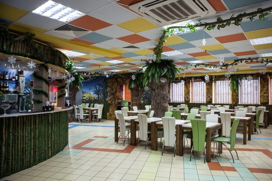 Permanently closed: Mustang, clothing store, Minsk, Burdziejnaga Street, 6 - Yan