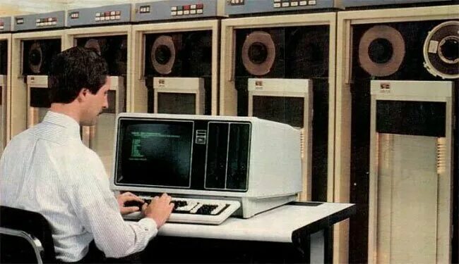 Компьютер 1960. Компьютер 1960 года. Кампютэр1960. Компьютер 1961.