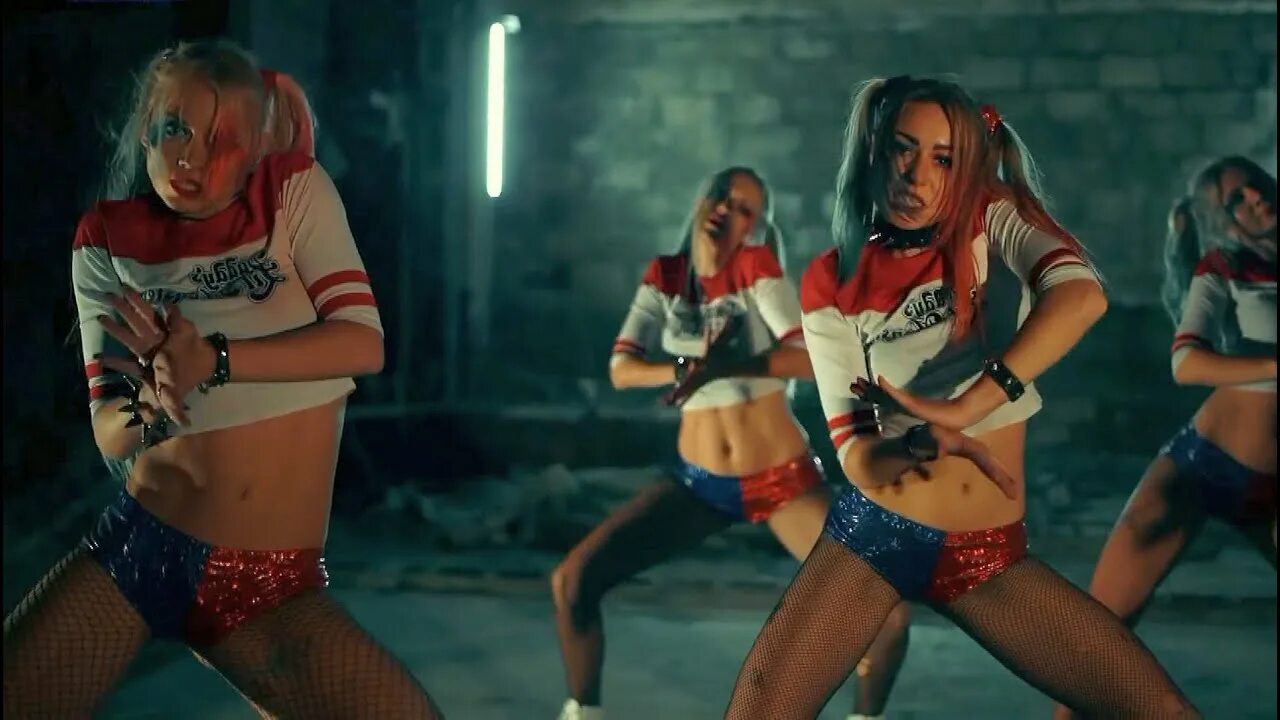 Olia leta Harley Quinn. Клип ремикс танцы. Sia - cheap Thrills ft. Sean Paul. Sia ft Sean Paul Dance. Dancing remix mp3