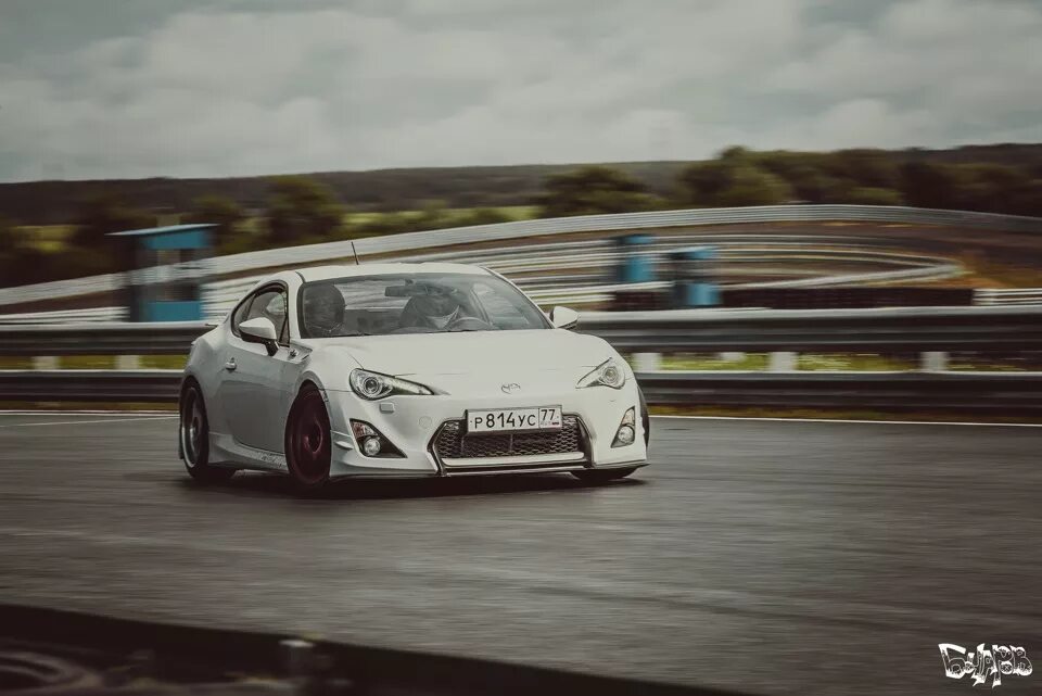 Drift white. Тойота ГТ 86 дрифт. Toyota gt86 дрифт фюдзино. Toyota gt86 2022 дрифт. Toyota gt86 Drift Masters 2023.